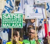Sanitarios se concentran en Málaga en defensa de las 35 horas semanales