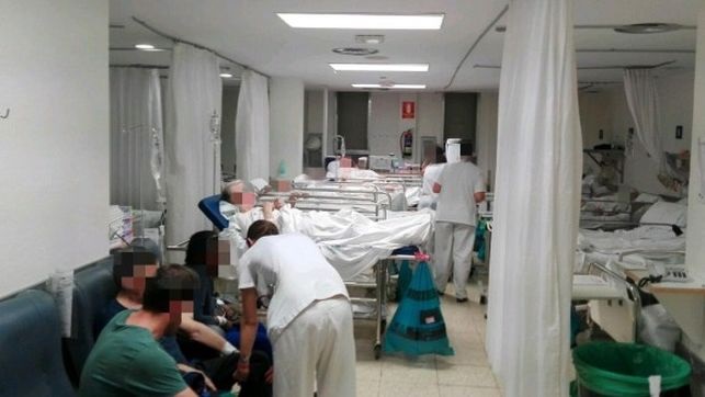 Una sala de urgencias con capacidad para seis pacientes con 19 SALAURG