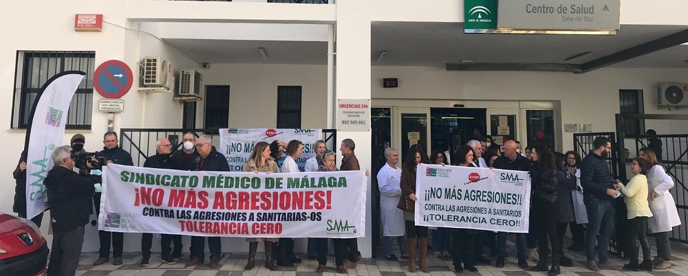 Un paciente insulta y amenaza a una médica en el centro de salud de Torre del Mar
